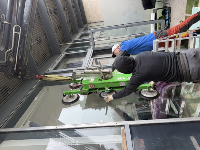 About Edgware Glazing